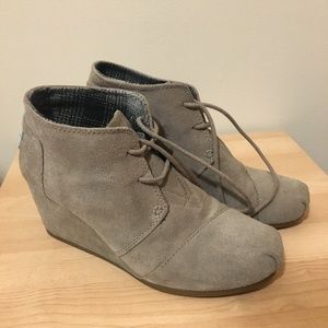 Toms Desert Taupe Suede Women's Booties
